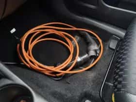 Mitsubishi Outlander (2013) thumbnail 12