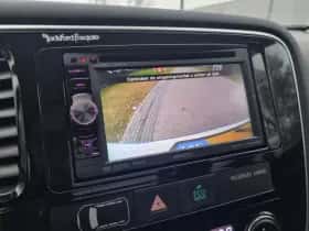 Mitsubishi Outlander (2013) thumbnail 8