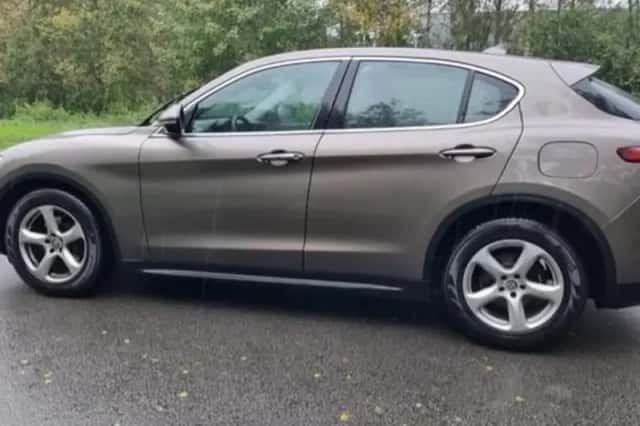 Alfa Romeo Stelvio (2017) thumbnail 2
