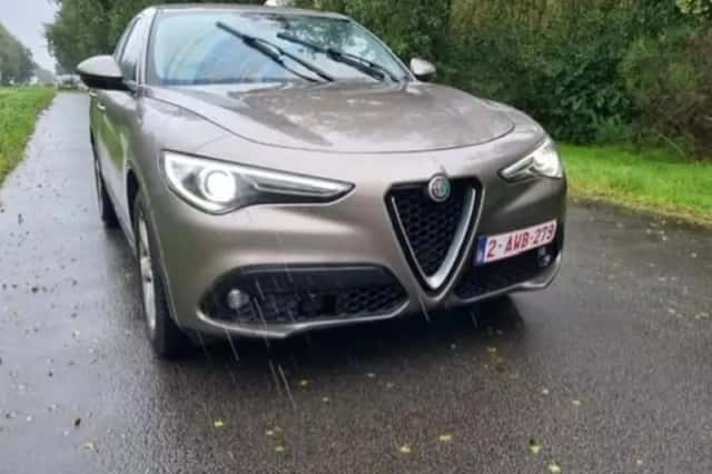 Alfa Romeo Stelvio (2017) thumbnail 5