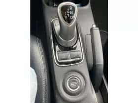 Mitsubishi Outlander (2015) thumbnail 14
