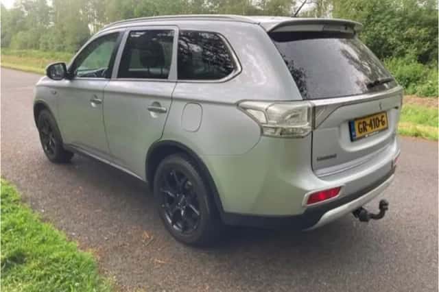 Mitsubishi Outlander (2015) thumbnail 5