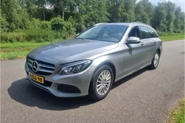 Mercedes-Benz C-Klasse (2015) thumbnail 2