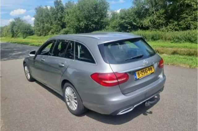 Mercedes-Benz C-Klasse (2015) thumbnail 3