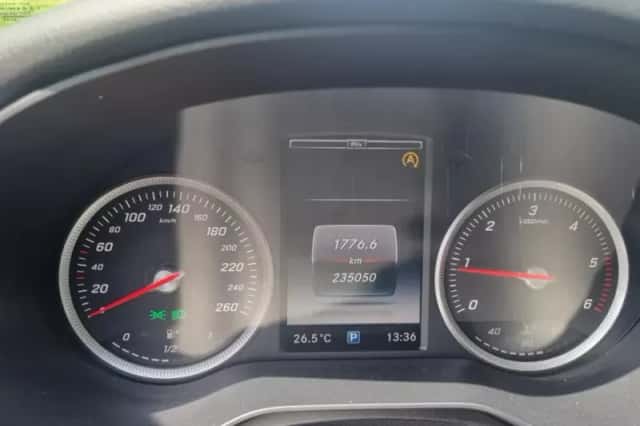 Mercedes-Benz C-Klasse (2015) thumbnail 5
