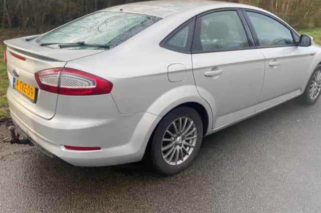 Ford Mondeo (2011) thumbnail 2