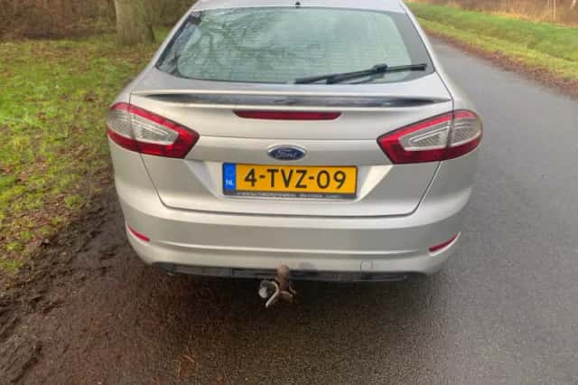 Ford Mondeo (2011) thumbnail 3