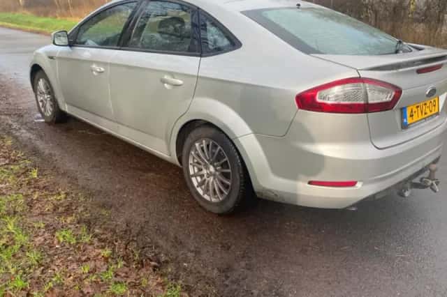 Ford Mondeo (2011) thumbnail 4
