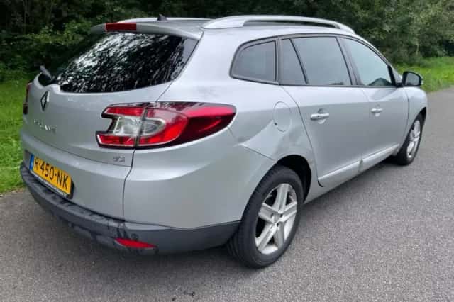 Renault Mégane (2015) thumbnail 3
