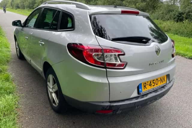 Renault Mégane (2015) thumbnail 4