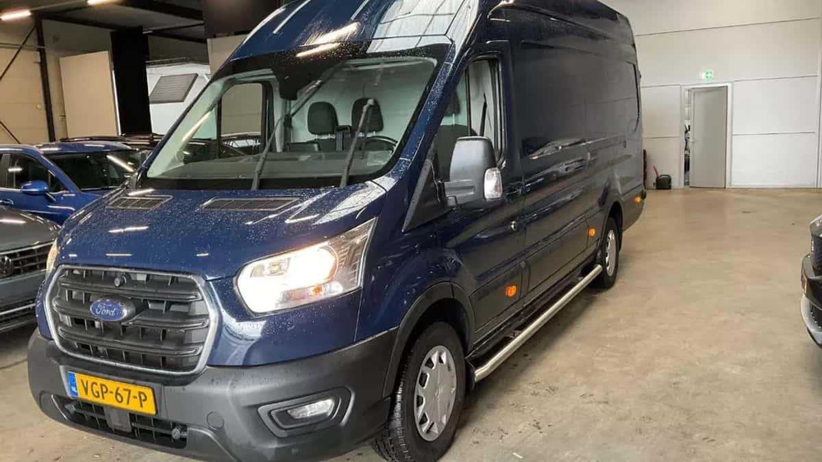 Ford Transit (2020) — foto 1