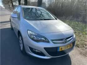 Opel Astra Sports Tourer (2014) thumbnail 1