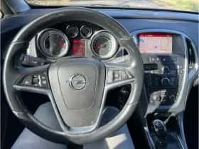 Opel Astra Sports Tourer (2014) thumbnail 9