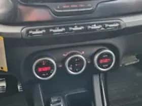 Alfa Romeo Giulietta (2013) thumbnail 15