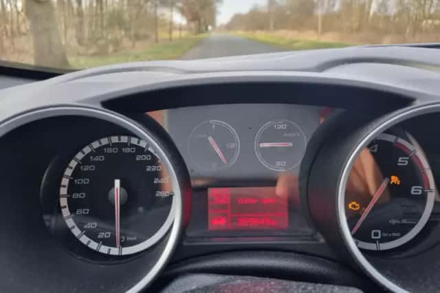 Alfa Romeo Giulietta (2013) thumbnail 3