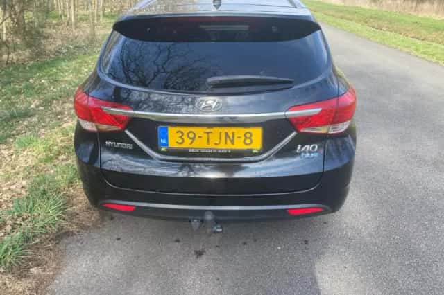 Hyundai i40 (2012) thumbnail 3