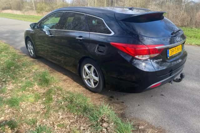 Hyundai i40 (2012) thumbnail 4