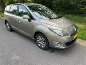 Renault Grand Scénic (2011) thumbnail 2