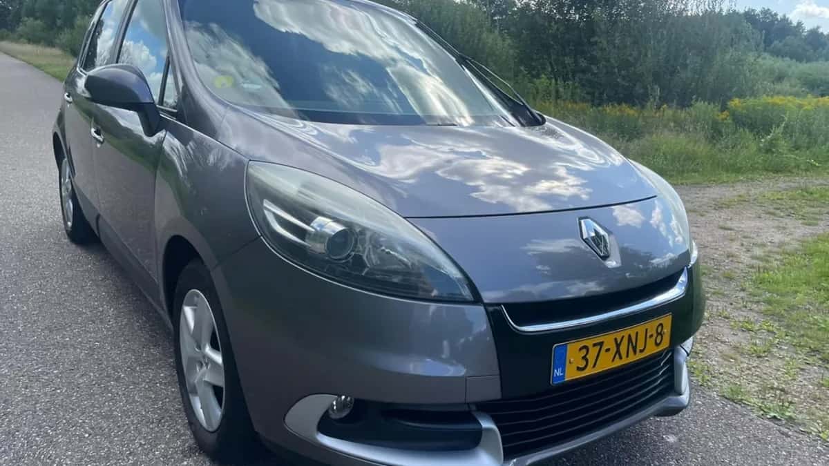 Renault Scénic (2012) — foto 1