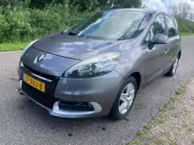 Renault Scénic (2012) thumbnail 4
