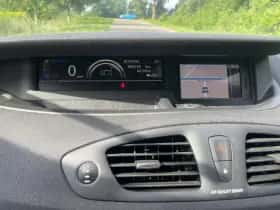 Renault Scénic (2012) thumbnail 9
