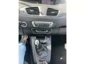 Renault Scénic (2012) thumbnail 10