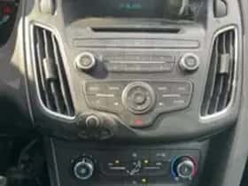 Ford Focus (2017) thumbnail 17