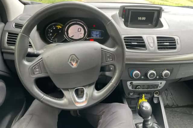 Renault Mégane (2014) thumbnail 5