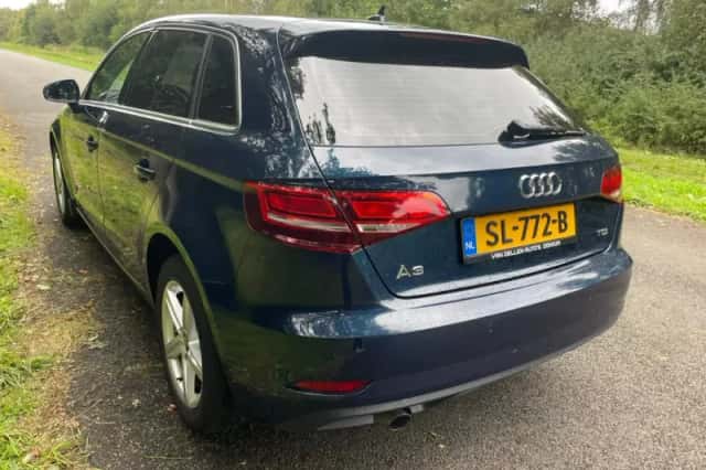 Audi A3 (2017) thumbnail 2