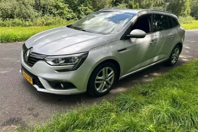 Renault Mégane (2016) thumbnail 1