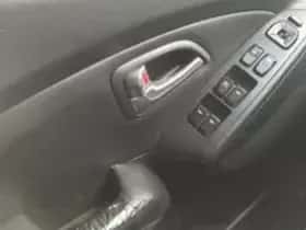 Hyundai ix35 (2011) thumbnail 19