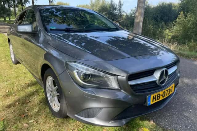 Mercedes-Benz CLA-Klasse (2015) thumbnail 1