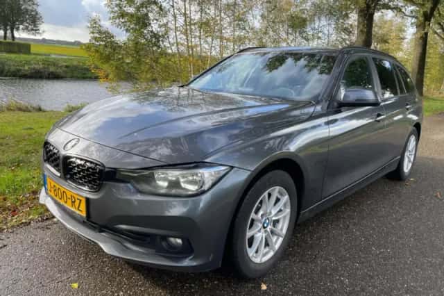 BMW 3-Serie (2016) thumbnail 1