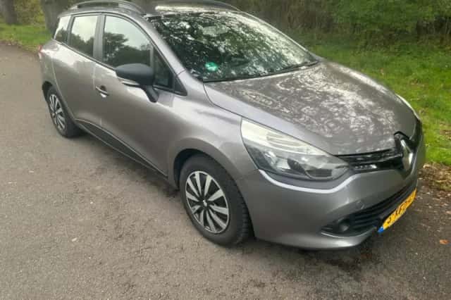 Renault Clio (2014) thumbnail 2