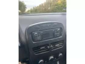 Renault Clio (2014) thumbnail 8