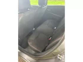 Renault Clio (2014) thumbnail 9