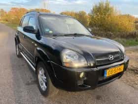 Hyundai Tucson (2006) thumbnail 2