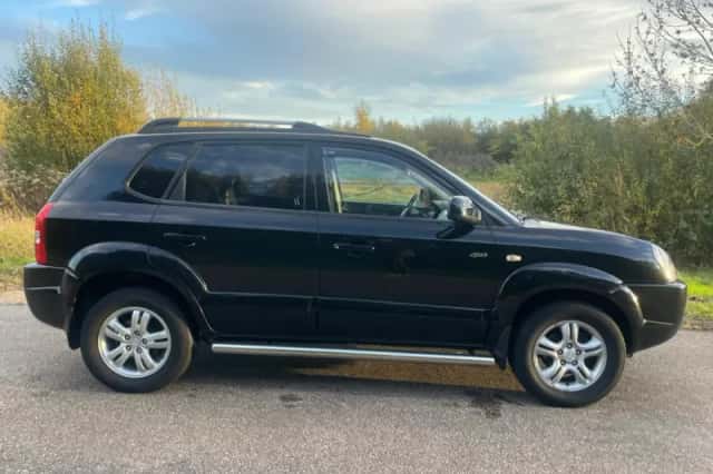 Hyundai Tucson (2006) thumbnail 3