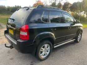 Hyundai Tucson (2006) thumbnail 4