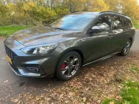 Ford Focus (2021) thumbnail 1