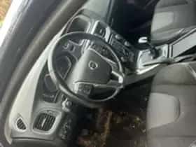 Volvo V40 (2017) thumbnail 16