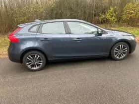 Volvo V40 (2017) thumbnail 9