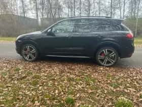 Porsche Cayenne (2013) thumbnail 4