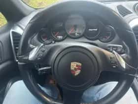 Porsche Cayenne (2013) thumbnail 7
