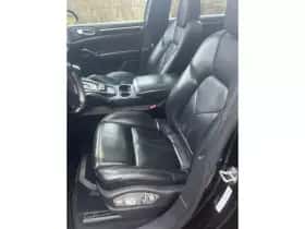 Porsche Cayenne (2013) thumbnail 10