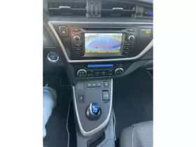 Toyota Auris (2014) thumbnail 8