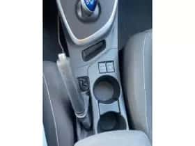 Toyota Auris (2014) thumbnail 10