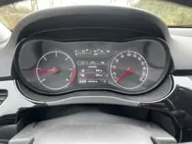 Opel Corsa (2015) thumbnail 5