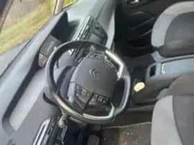Citroën Grand C4 Picasso (2015) thumbnail 16