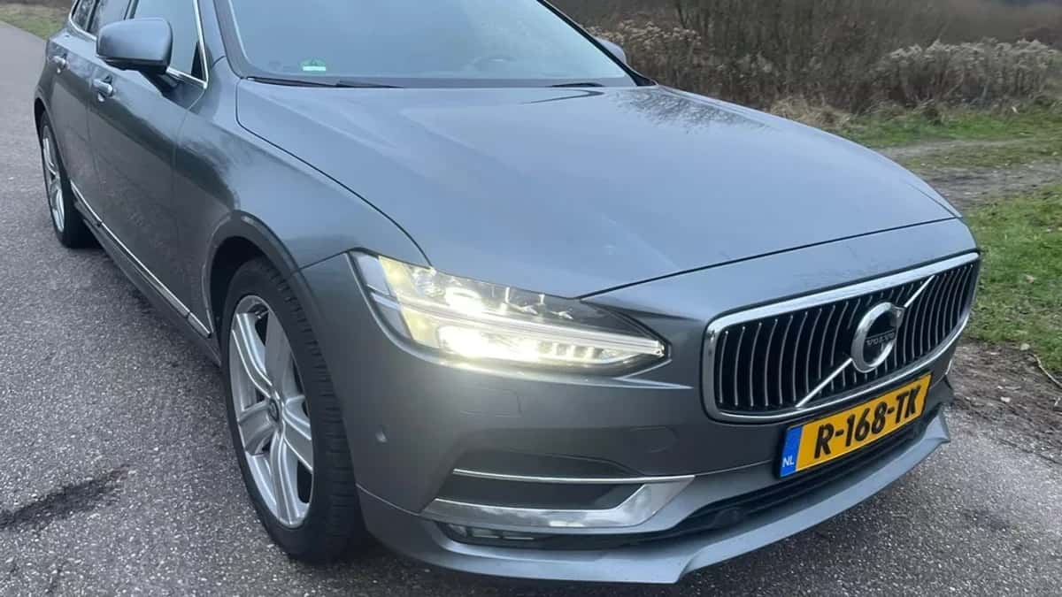 Volvo V90 (2019) — foto 1